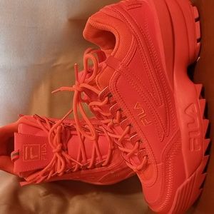 Fila: Disruptor 11.  Premium Orange
